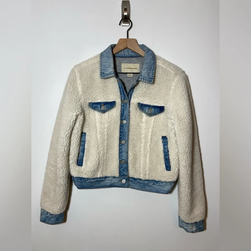 Pilcro and the Letterpress Anthropologie Sherpa & Denim Trucker Jacket S